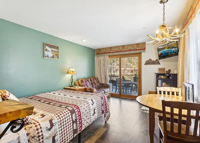 Ponderosa Lodge